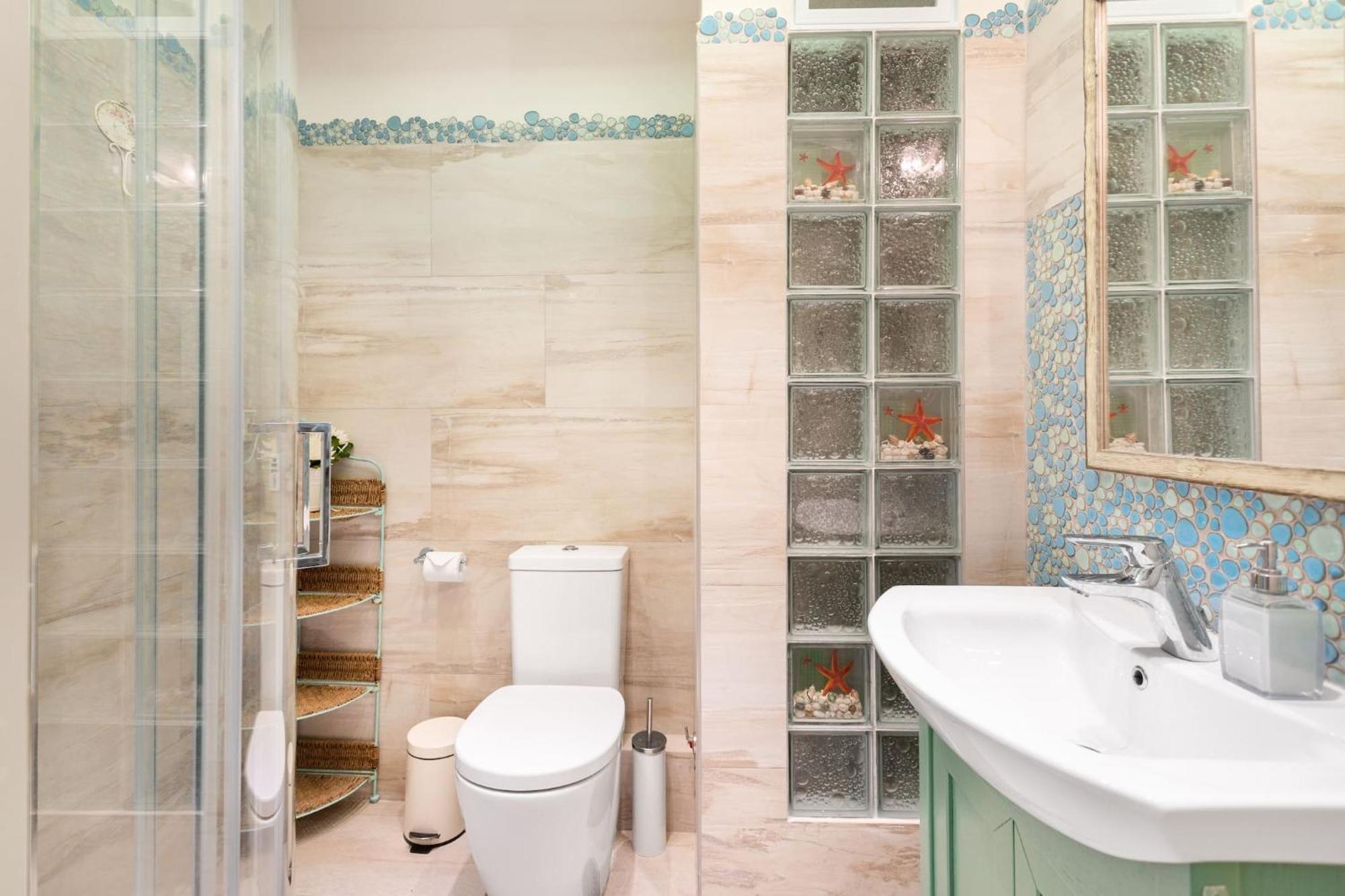 아테네 Bright, Calming Retreat With A Balcony Near Metro! 아파트 외부 사진