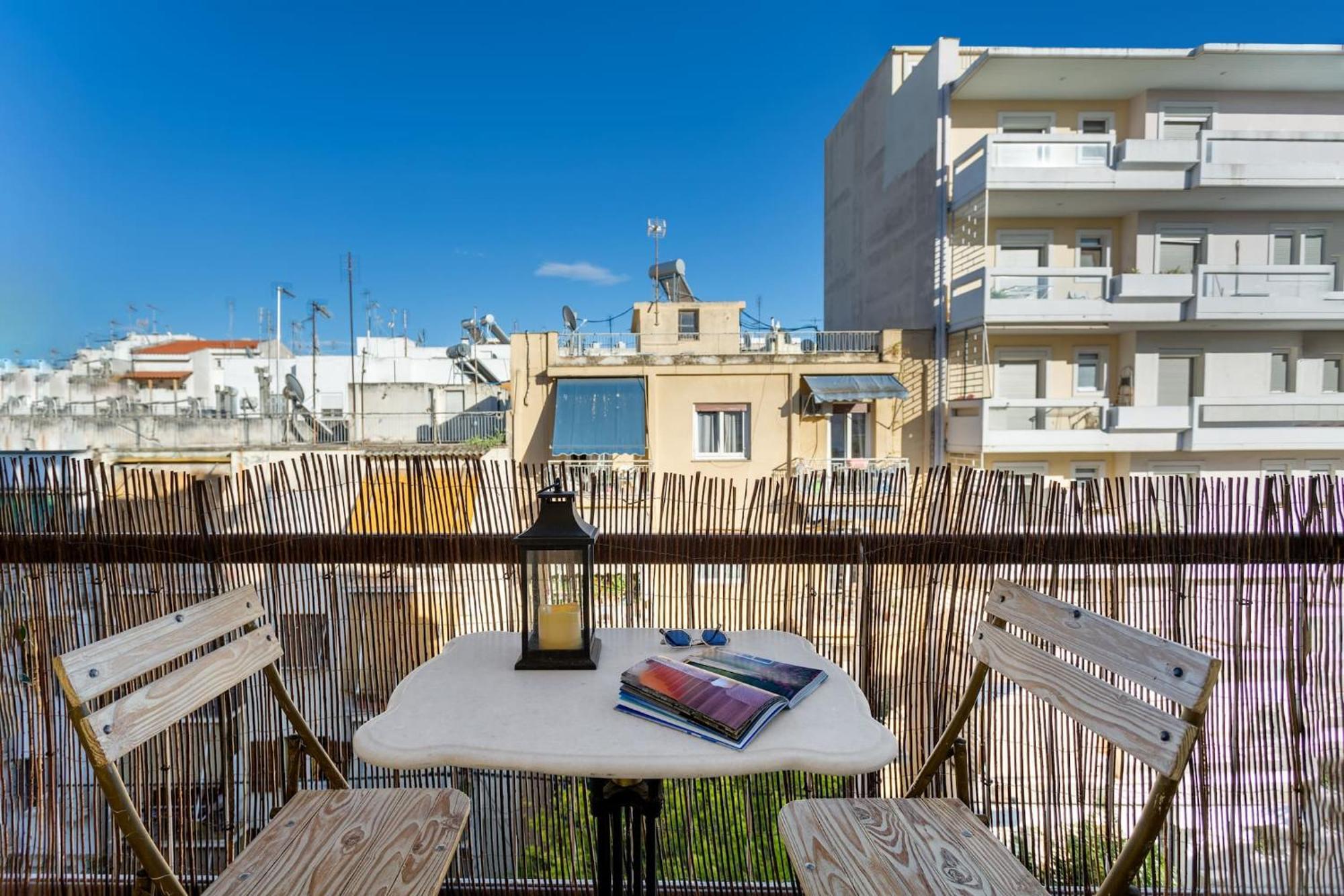 아테네 Bright, Calming Retreat With A Balcony Near Metro! 아파트 외부 사진